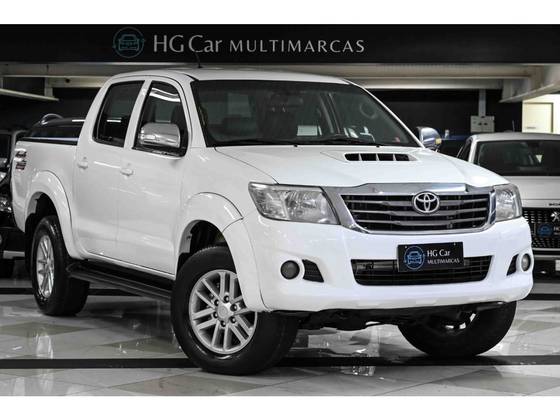 TOYOTA HILUX 3.0 SRV 4X4 CD 16V TURBO INTERCOOLER DIESEL 4P AUTOMÁTICO TOYOTA HILUX 3.0 SRV 4X4 CD 16V TURBO INTERCOOLER DIESEL 4P AUTOMÁTICO